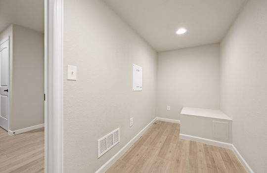 52-web-or-mls-9365 Joyce Way52