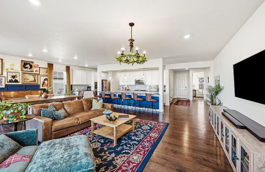 11-web-or-mls-19133 W 95th Ln11