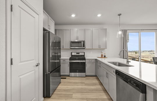 12-web-or-mls-361 Rodden Dr18