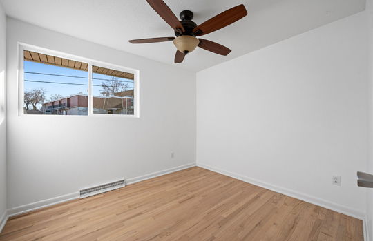 19-web-or-mls-9539 Grandview Ave30