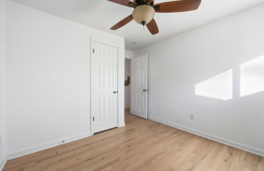 20-web-or-mls-9539 Grandview Ave31