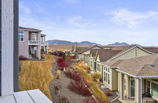 22-web-or-mls-8577 Holman Cir22