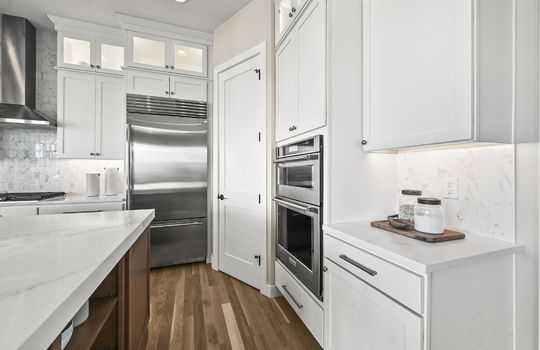 24-web-or-mls-964 Saint Andrews Ln24