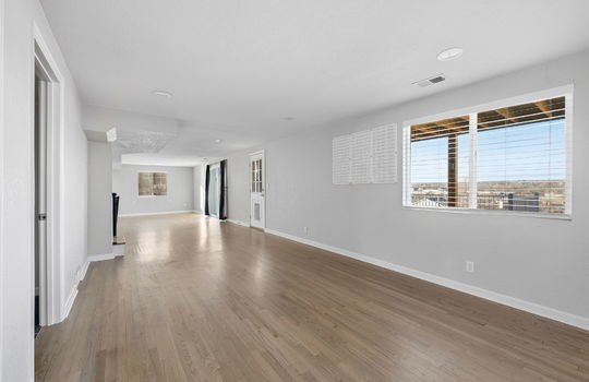 25-web-or-mls-9539 Grandview Ave36