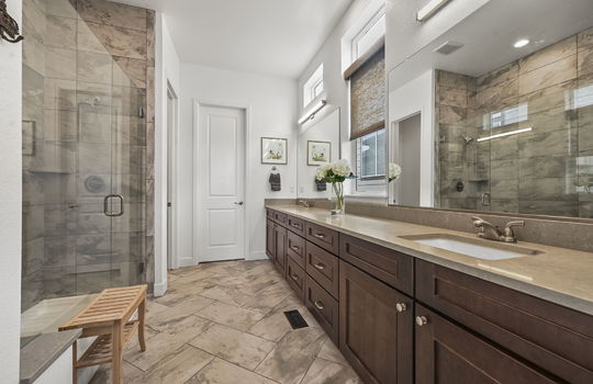 29-web-or-mls-8577 Holman Cir29