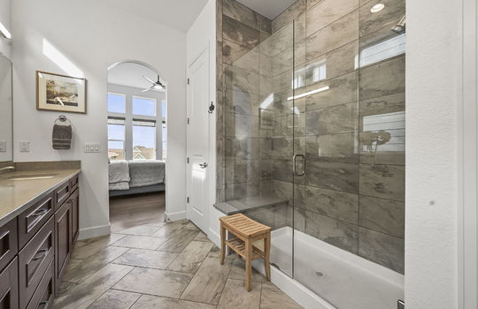 30-web-or-mls-8577 Holman Cir30