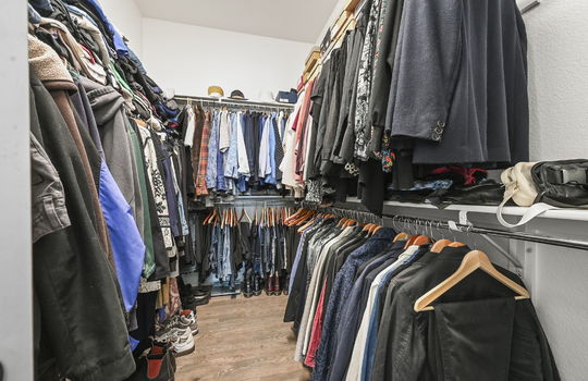 31-web-or-mls-8577 Holman Cir31