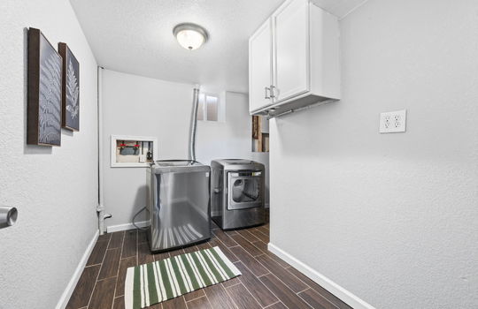 32-web-or-mls-9539 Grandview Ave43