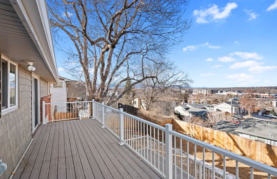 34-web-or-mls-9539 Grandview Ave17