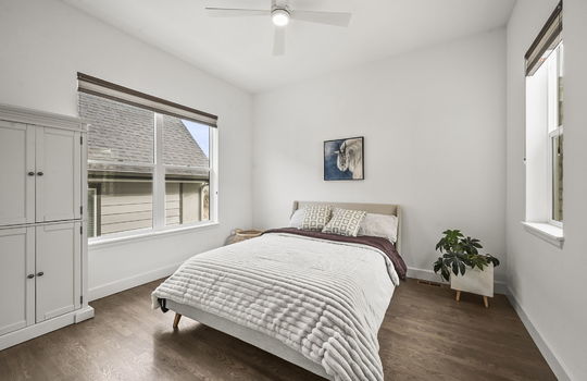 36-web-or-mls-8577 Holman Cir36