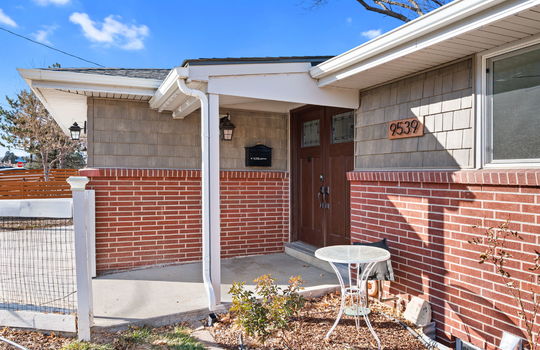 4-web-or-mls-9539 Grandview Ave7