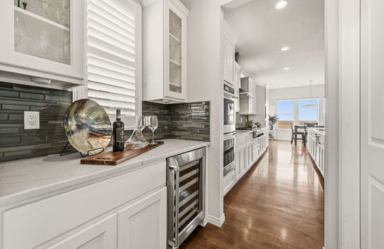 14-web-or-mls-16001 W 95th Ln14
