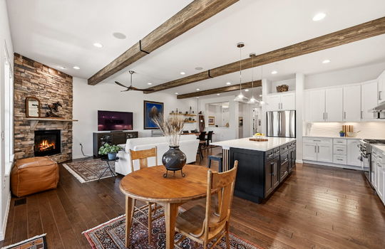 18-web-or-mls-2966 Casalon Cir18