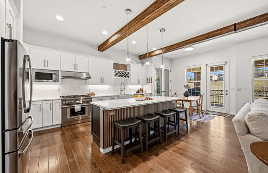 22-web-or-mls-2966 Casalon Cir22