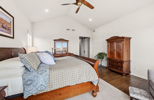 29-web-or-mls-16001 W 95th Ln29