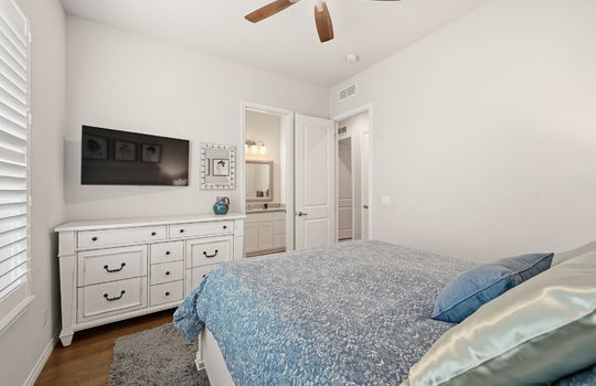 33-web-or-mls-16001 W 95th Ln33