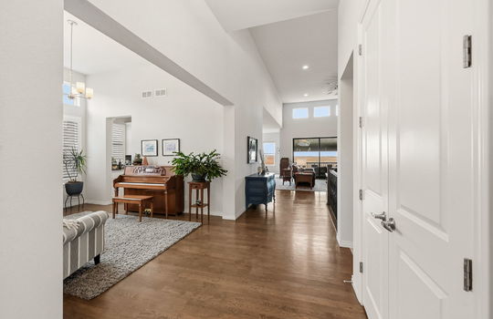 7-web-or-mls-16001 W 95th Ln7