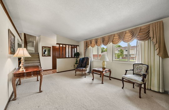 11-web-or-mls-7320 Jay St11
