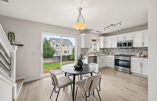 12-web-or-mls-11312 Niagara St19