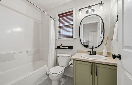 25-web-or-mls-11312 Niagara St29
