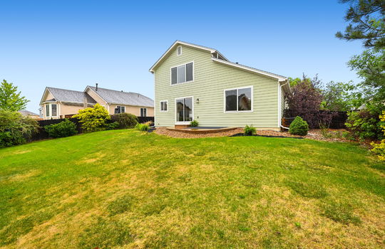 3-web-or-mls-11312 Niagara St38