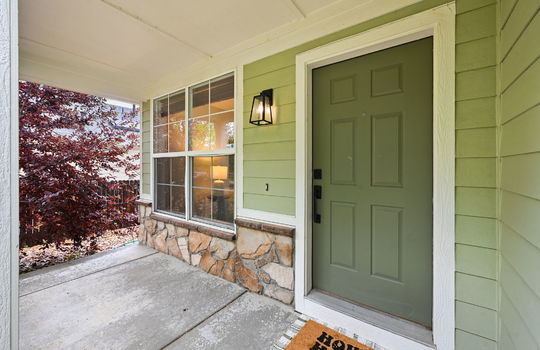 34-web-or-mls-11312 Niagara St4