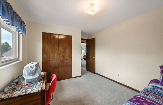 37-web-or-mls-7320 Jay St37