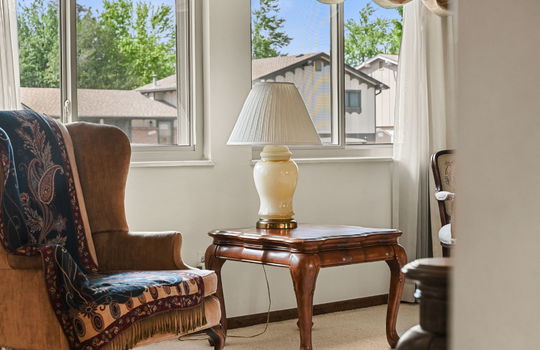 8-web-or-mls-7320 Jay St8