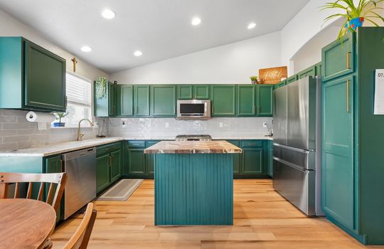 14-web-or-mls-Ursula St-S1007-014