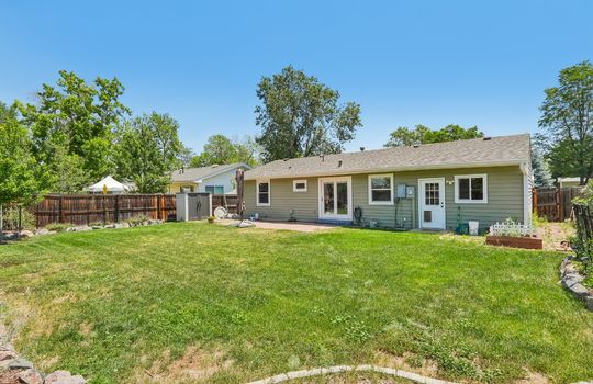 35-web-or-mls-Lyonesse St-S0107-035