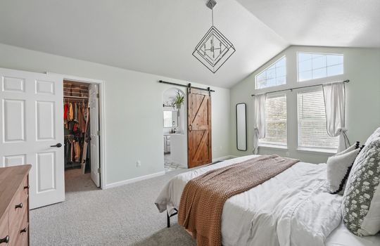 36-web-or-mls-Ursula St-S1007-036