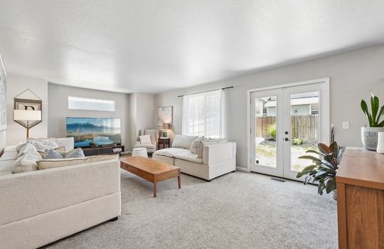 5-web-or-mls-Ursula St-S1007-005