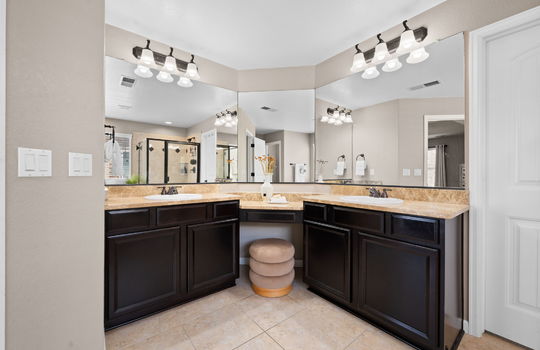 34-web-or-mls-61 S High St - 034