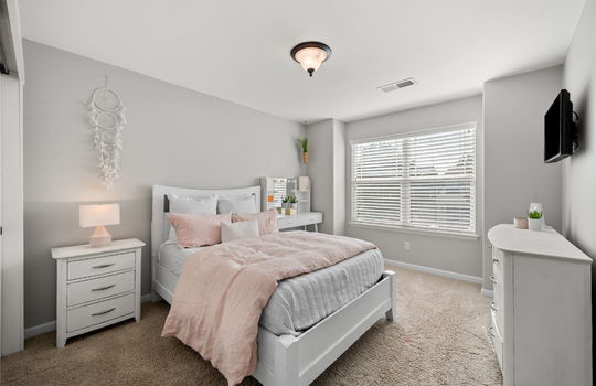 39-web-or-mls-61 S High St - 039