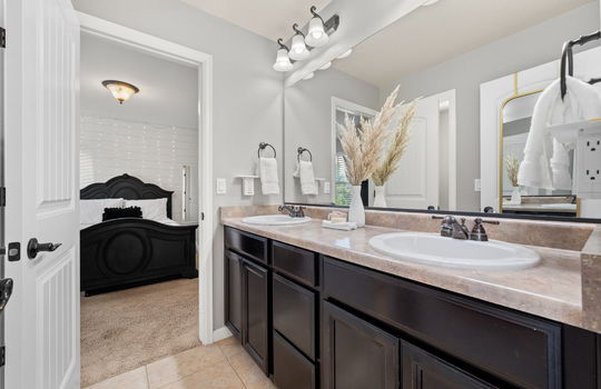 41-web-or-mls-61 S High St - 041