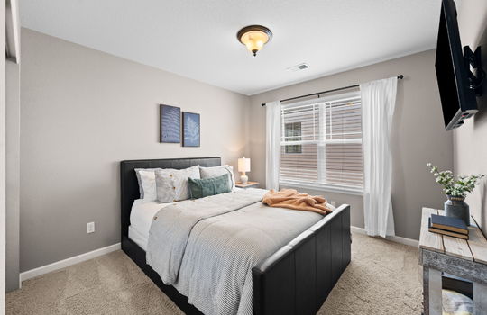 46-web-or-mls-61 S High St - 046