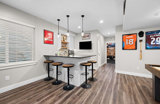 54-web-or-mls-61 S High St - 054