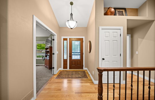 16-web-or-mls-16892 W 66th Ln - 16