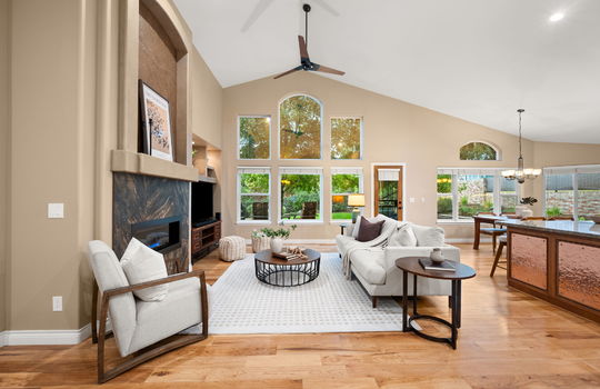 18-web-or-mls-16892 W 66th Ln - 18