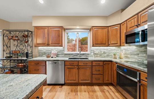 36-web-or-mls-16892 W 66th Ln - 36