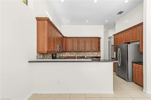 022_7d4f0e84c136914e9c5cd439a9bdd50c-uncropped_scaled_within_1536_1152