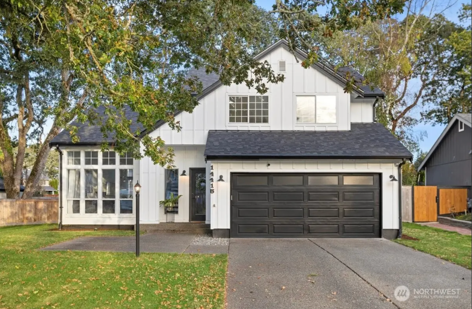 27 14415 4th Ave Ct E, Tacoma 98445}