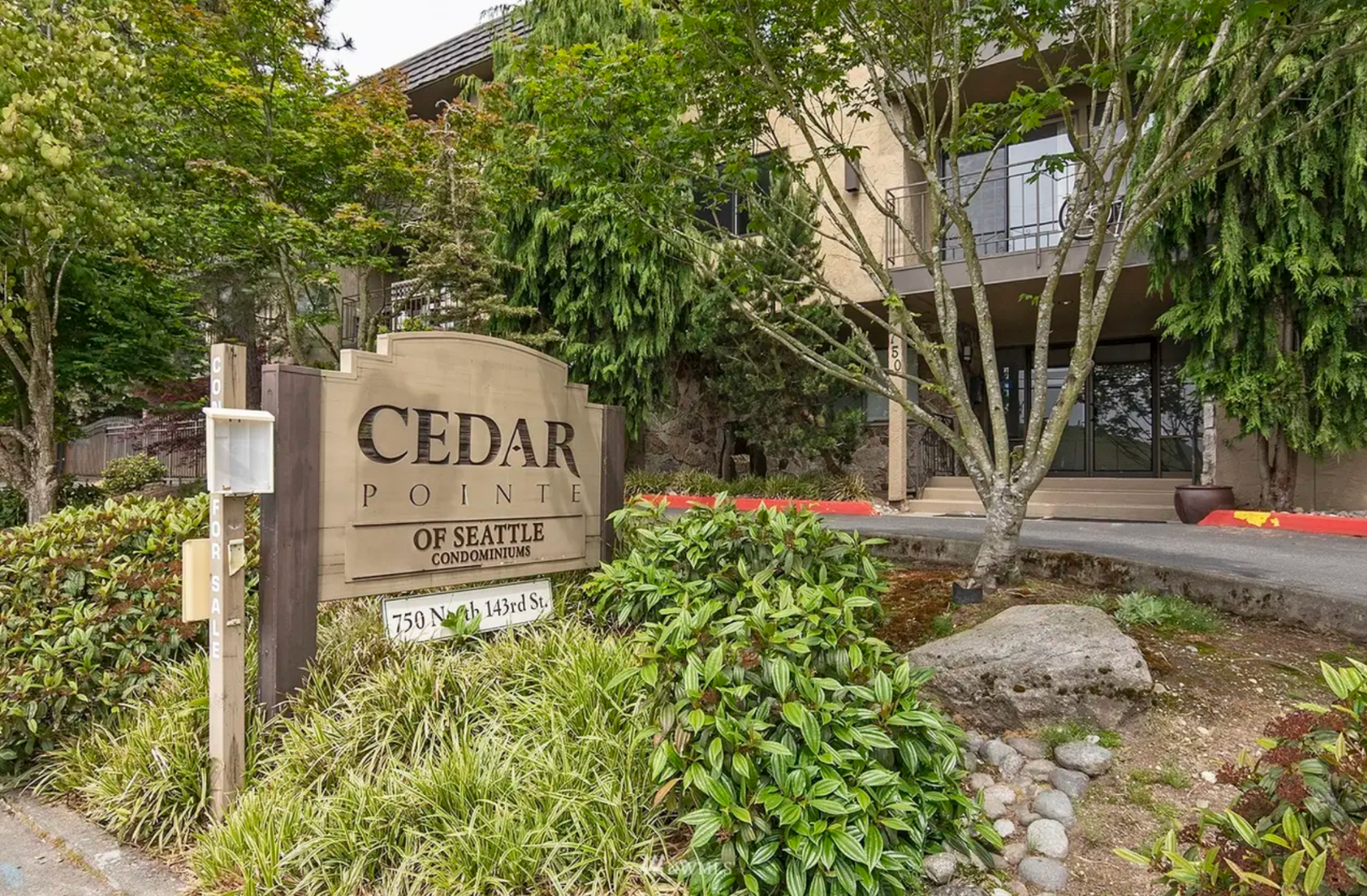 33 750 N 143rd St #214, Seattle 98133}