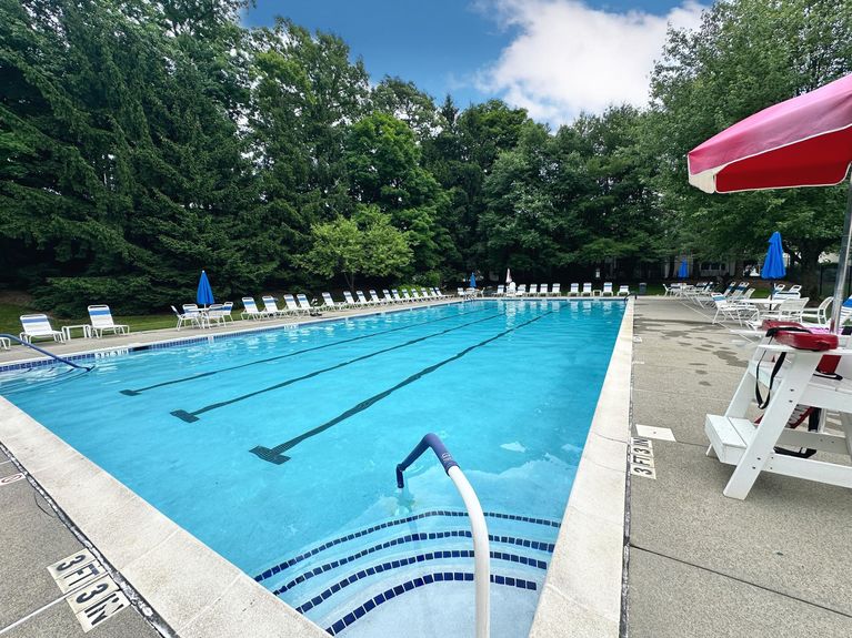 3522BEBA-0ED1-48C2-AD42-136F8600F269