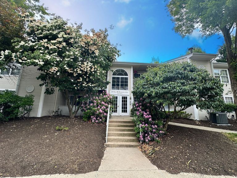 4427B359-0A1E-4D41-82AD-3E4257584B07