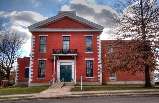 1024px-Old_Phelps_County_Courthouse