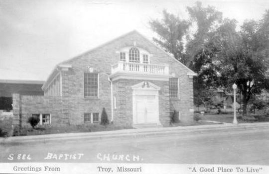 Troy MO Baptist Church at Main and Boone St
