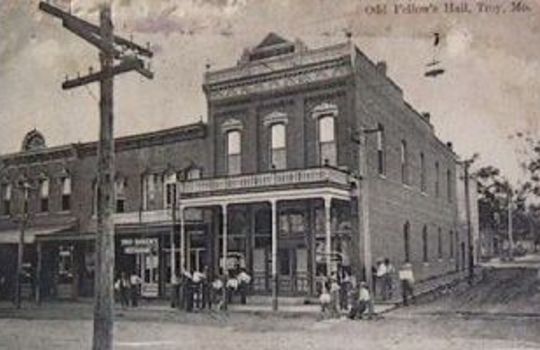 Troy MO Odd Fellows Hall on Main St