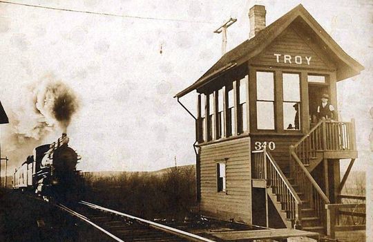 Troy MO &#8211; Train