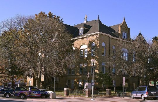 1200px-Adair_County_MO_Courthouse_20141022_A